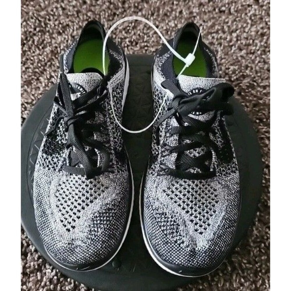 Women's 2018 NIKE Free RN Flyknit   Size 5
